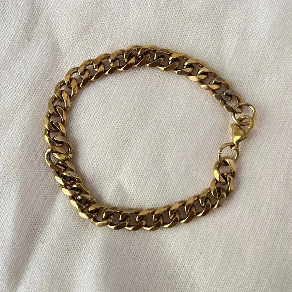 y2k style gold cuban link bracelet